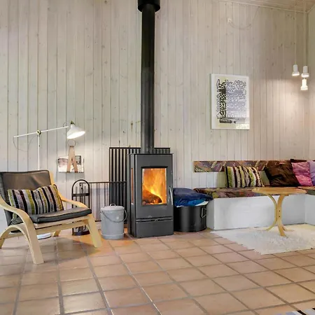 Stunning In Juelsminde With Wifi Sonderby (Midtjylland)