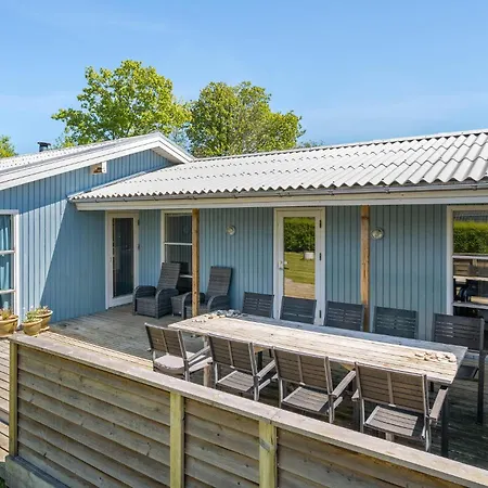 Stunning Home In Juelsminde With Sauna