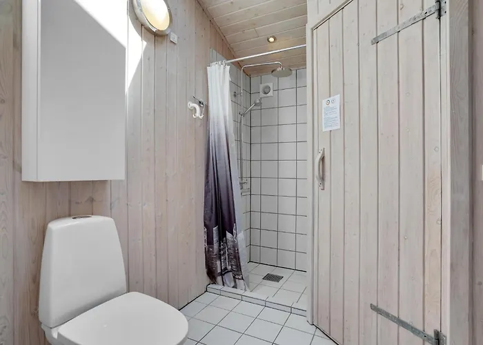 Pot Strandby Denm 度假居