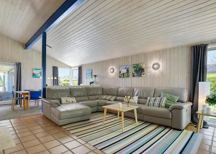 Дом отдыха Pot Strandby Denm *