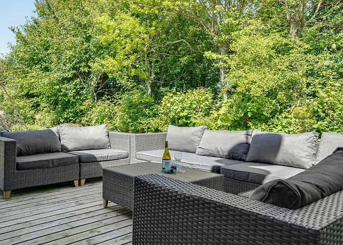 Дом отдыха Pot Strandby Denm *